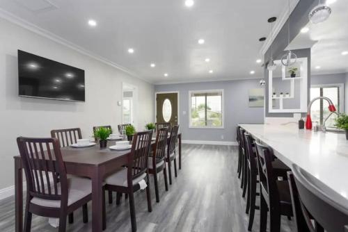 Contemporary 3BR Home in HEART of Westminster GG in Westminster, USA