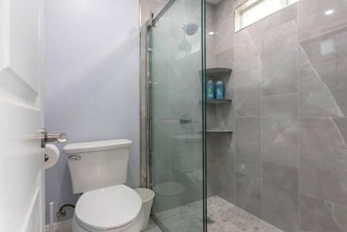 Contemporary 3BR Home in HEART of Westminster GG in Westminster, USA
