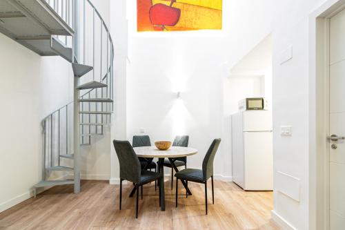 Segismundo FreshApartments - image 2