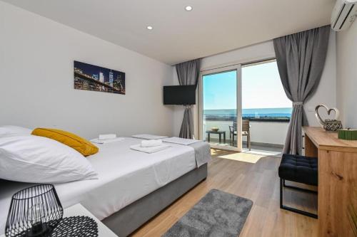1 queen bed
