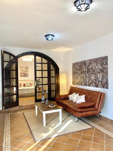 Your Holidays Home - Sta Mónica - Costa Adeje 2