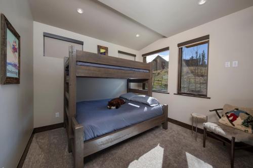 Newly built Luxury Home 5-Star Finishes SHUTTLE to slopes backs to Breckenridge Nordic Center! - image 2