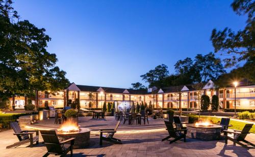The Cove Hotel - Salem, MA