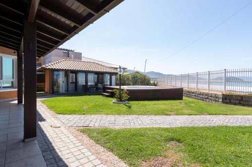 Casa Frente Mar com Jacuzzi, Praia da Armação NT2444