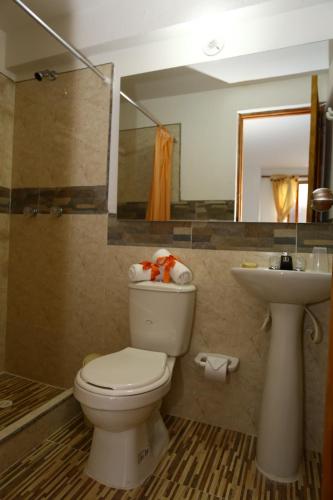 Standard Double Room image 4