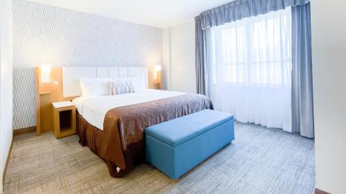 2 bedrooms, 5 beds