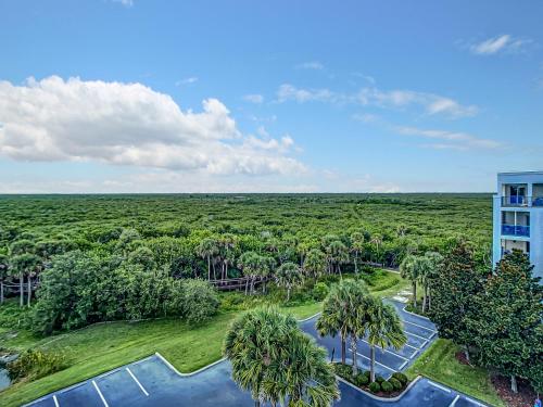 Oceanwalk Penthouse Close to Pool 2 Balconies1 large 519 sun balcony OW11-605 in New Smyrna Beach, USA