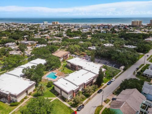 New Rental Quiet Tropical Oasis with Pool View - Coronado Cove