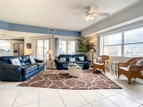 Beautiful 3 bedroom 2 bath condo with Breath taking views of the ocean. OW1-407 in New Smyrna Beach, USA