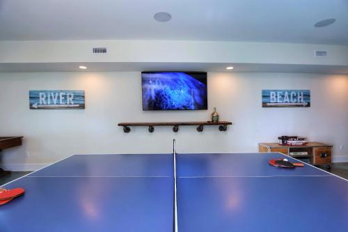 Enjoy the Best Time of the Year in Florida at Redfish Dance ~ Riverfront Pool Home with Dock - 6958T in New Smyrna Beach, USA
