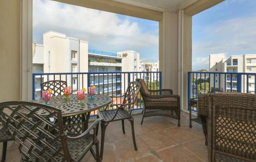 Spacious Corner Unit at Ocean Walk Condo - Close to Amenities - OW6-507 in New Smyrna Beach, USA