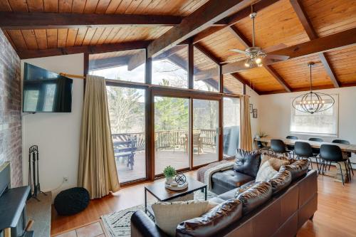 Hunter Mountain Home Less Than 1 Mi to Ski Resort! in Hunter, USA