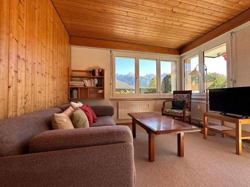 Cozy apartment with garden and Mountain View. in Zweisimmen