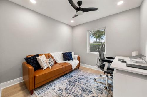 Coastal Charm + Modern Comfort Delray! in Delray Beach, USA