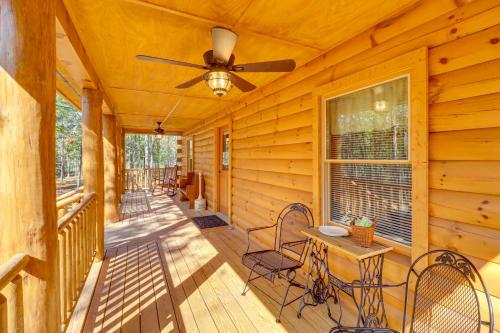 Tumbling Shoals Cabin Near Greers Ferry Lake!