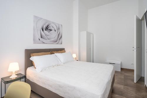 Gottardo Apt (Corso San Gottardo / Navigli), Milan