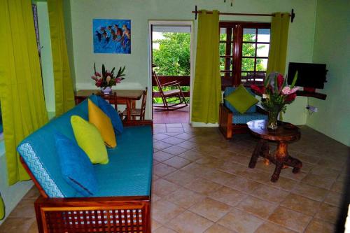 The Still Beach Resort-Room 5 in โซเฟรียร์
