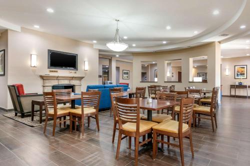 Comfort Inn and Suites Van Buren - Fort Smith - image 14