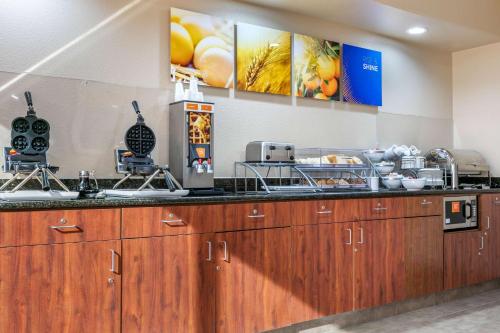Comfort Inn and Suites Van Buren - Fort Smith - image 9