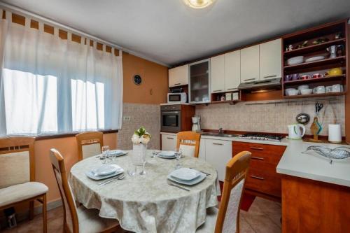 Family friendly house with a swimming pool Blazevci, Gorski kotar - 21038