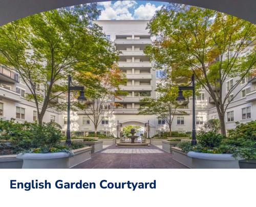 Spacious 2 Bed, 2 Bath Uptown Gem in the Heart of the City-Parking-Wi-Fi-Balcony CGV in Charlotte, USA