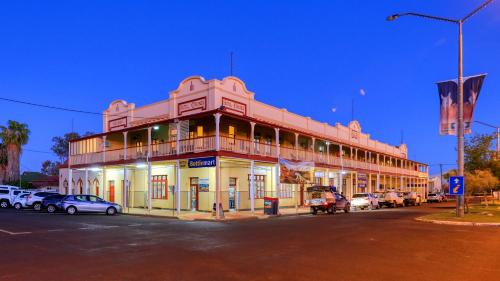 Hotel Corones Charleville