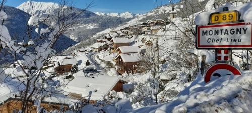 Ski Chalet - Chez Helene Ski fb - Montagny