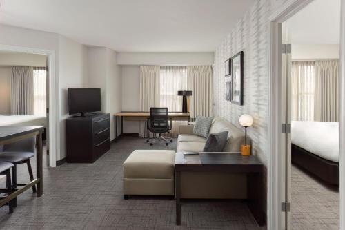 2 bedrooms, 3 beds