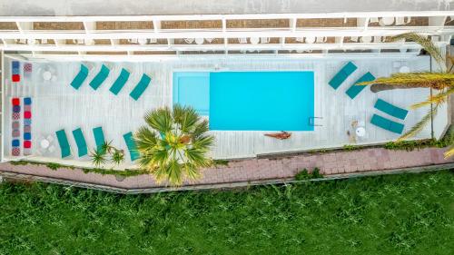 Azure Mare Hotel - image 11
