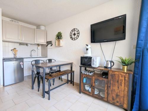 Facilities, Appartement au CALME + parking near A la Table de Geraldine