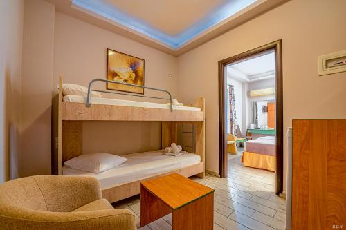 Castella Beach - image 12