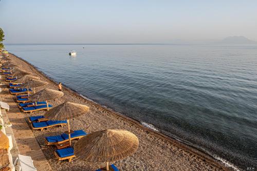 Castella Beach - image 11