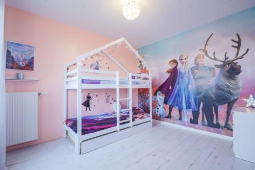 Air-conditioned apartment, walking distance to disney - DISNEY MAGICAL HOMES, PARIS 1