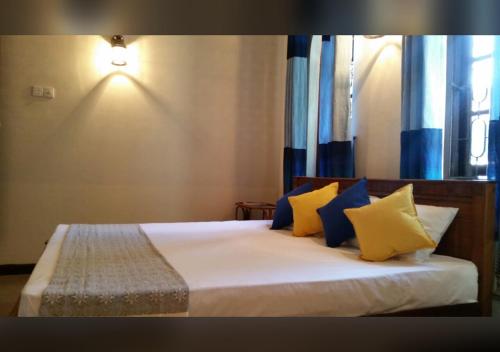 Double Room with Private Bathroom image 1