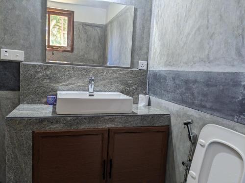 White Inn - image 2