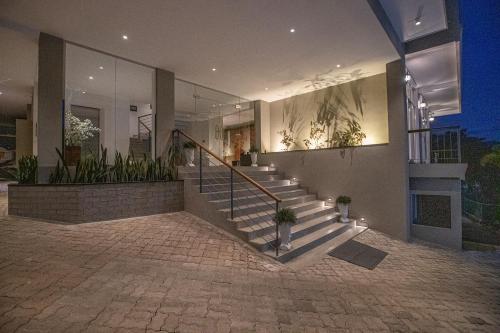 Indgang, Hotel Onrock in Ella