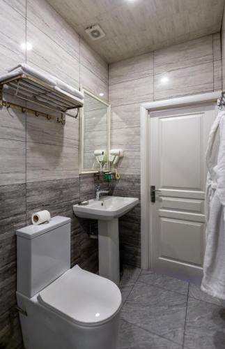 Nizami by La Casa Hotel – Baku, NY