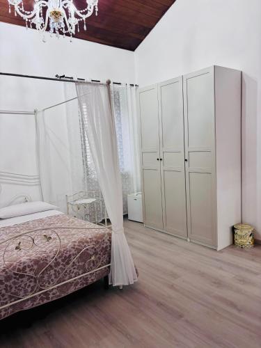 Superior Double Room with City View image 7