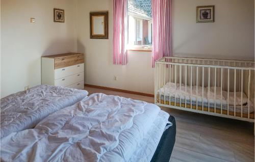Stunning Home In Kpingsvik With 7 Bedrooms, Wifi And Indoor Swimming Pool in Kopingsvik