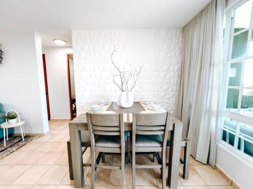 Oasis Village Spacious Apt W/ Ocean View For 9 in 리오 그랜드