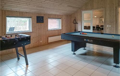 Nice Home In Kpingsvik With Sauna