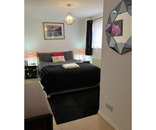 Dundee City Waterfront, 2 Bedroom 2 Bathroom Apartment - short walk to V and A, Bus & Train Stations