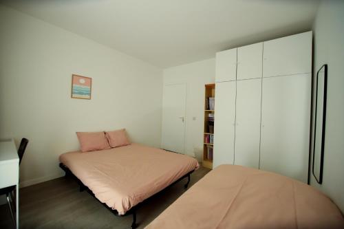 Privé kamer met chill room en gedeelde badkamer - rand Antwerpen - afrit E313 Wommelgem - vlakbij tramhalte lijn 9 en 24, Amberes (foto 6)