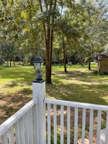 Town & Country Hideaway - 1BR/1BA, 20 min FAMU/FSU