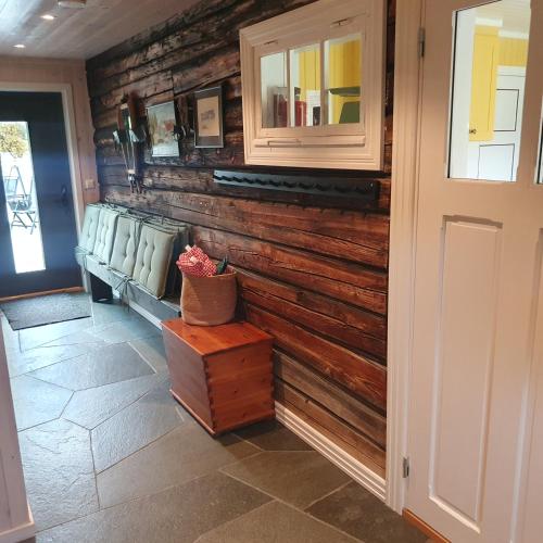 Bejárat, Brekkveien 81-meget sentral hytte,15 min å gå til Røros sentrum (Brekkveien 81-meget sentral hytte,15 min a ga til Røros sentrum) in Roros