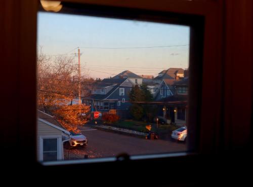 Cozy East Haven Apartment - Walk to Beach! in East Haven, USA