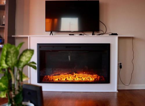Cozy East Haven Apartment - Walk to Beach! in East Haven, USA