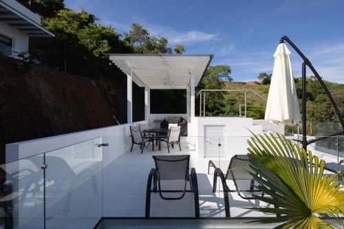 CASA AYLA B - charming 2BR ocean view condo in Flamingo