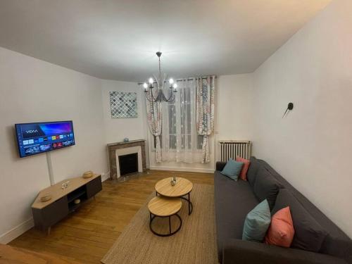 Grande maison : Près de Paris/Orly (Grande maison : Pres de Paris/Orly) in Вільнев-ле-Руа