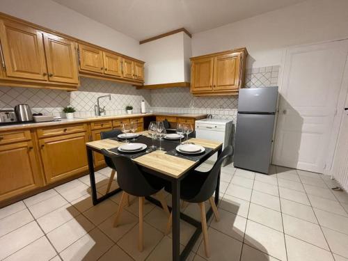 Grande maison : Près de Paris/Orly (Grande maison : Pres de Paris/Orly) in Вільнев-ле-Руа